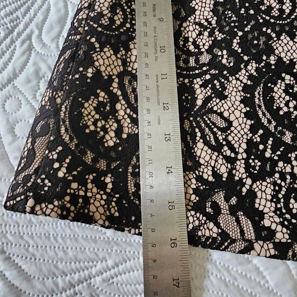 Mini Scuba Material Skirt. Lace Look, Back Zipper Closure, Size M - Picture 9 of 9